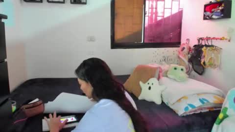 Snapshot of juliette_sweet05 chatting on October 2025 05:25:02 PM juliette online show from October 2025 05:25:02 PM