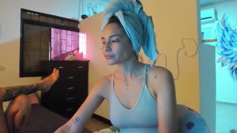 juliette online show from November 2025 09:59:01 PM