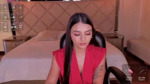 Snapshot of juliettemoreaux chatting on June 2026 07:44:02 PM Juliette Moreau online show from June 2026 07:44:02 PM