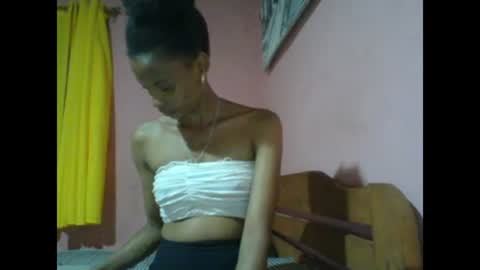 juliexexy online show from December 2024 03:53:01 PM