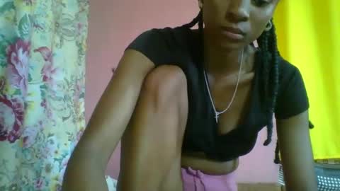 juliexexy online show from January 2025 01:36:01 PM