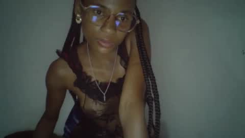 juliexexy online show from February 2025 03:36:02 PM