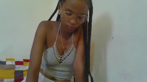 juliexexy online show from February 2025 06:43:02 AM