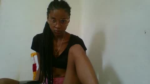 juliexexy online show from February 2025 06:08:02 AM