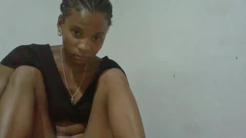 juliexexy online show from February 2025 07:35:01 PM