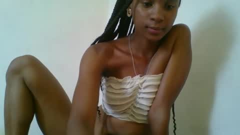 juliexexy online show from February 2025 06:34:01 AM