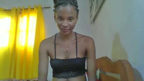 juliexexy online show from February 2025 06:10:02 AM