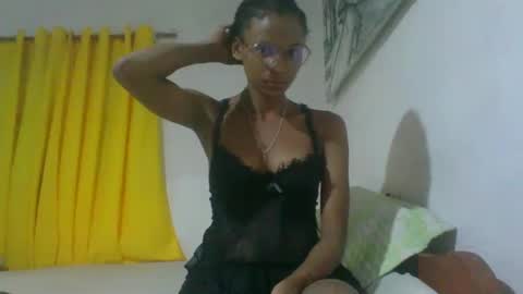 juliexexy online show from February 2025 02:29:01 AM