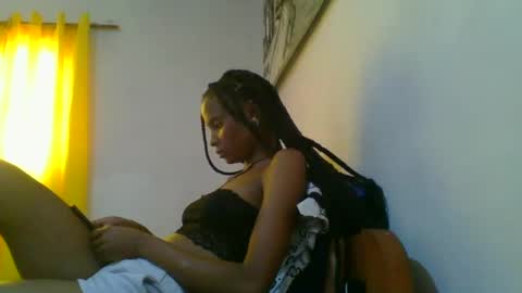 juliexexy online show from February 2025 11:10:01 AM