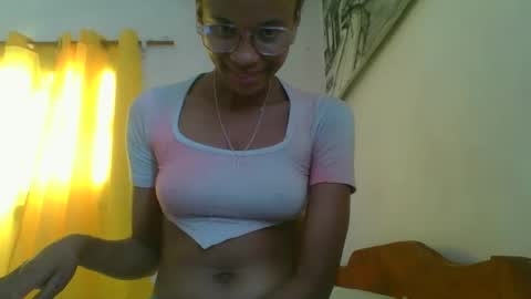 juliexexy online show from March 2025 05:42:02 AM