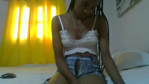 juliexexy online show from March 2025 02:10:02 PM
