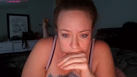 Juli Monroe online show from February 2026 03:23:02 AM