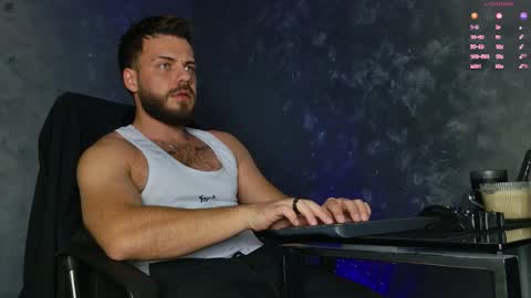 JULiUS   online show from November 2025 08:42:01 PM