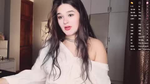 Julie online show from November 2025 06:23:01 AM