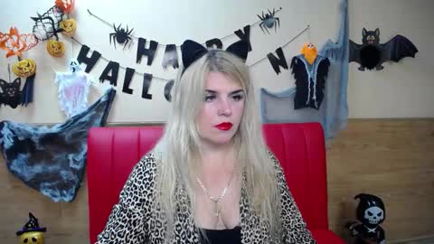 Snapshot of julya_barbi chatting on November 2025 06:03:01 AM Julya Barbi online show from November 2025 06:03:01 AM