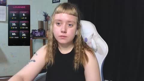 Snapshot of june_shy0 chatting on November 2025 06:57:02 AM June online show from November 2025 06:57:02 AM