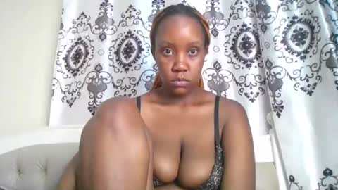 Snapshot of junebeiby chatting on April 2026 08:57:02 PM queen online show from April 2026 08:57:02 PM