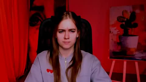 junewoods online show from April 2026 07:59:02 AM