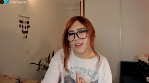 Snapshot of jungleofpandas chatting on January 2025 11:19:01 PM Call me Sussy  online show from January 2025 11:19:01 PM