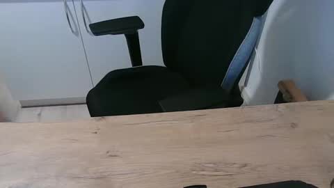 junk2711 online show from February 2025 03:19:01 PM