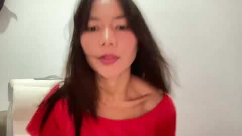 Snapshot of junovaughn chatting on May 2026 03:33:02 AM junovaughn online show from May 2026 03:33:02 AM
