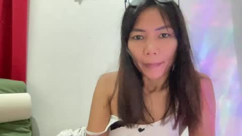 Snapshot of junovaughn chatting on June 2026 11:56:02 AM junovaughn online show from June 2026 11:56:02 AM