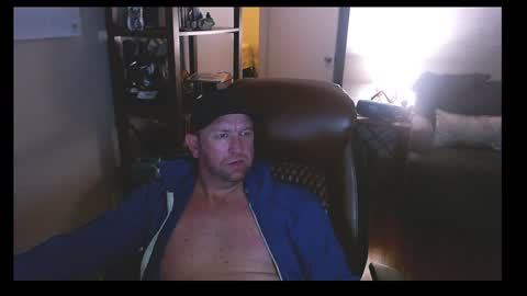 Snapshot of jusbeaz8722 chatting on January 2025 05:12:01 AM JustnSide Unexxst online show from January 2025 05:12:01 AM