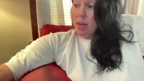 Flirty influncer online show from October 2025 02:29:01 PM