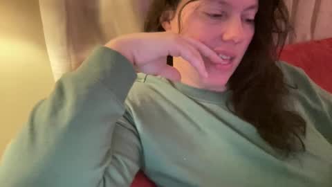 Flirty influncer online show from November 2025 11:10:01 AM