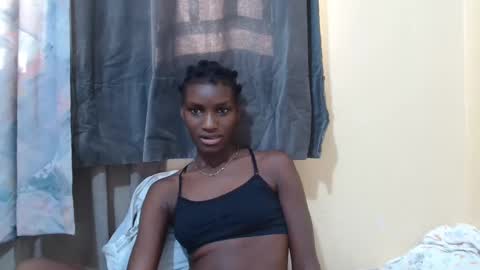 just ebonee online show from March 2025 01:17:01 PM