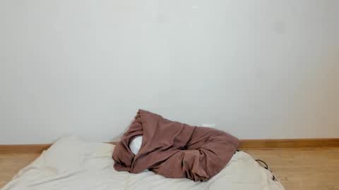 Snapshot of just_jenifer chatting on September 2025 02:33:02 PM Jeni online show from September 2025 02:33:02 PM