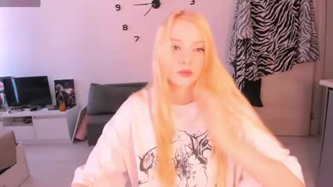JESSY online show from July 2026 04:50:01 AM