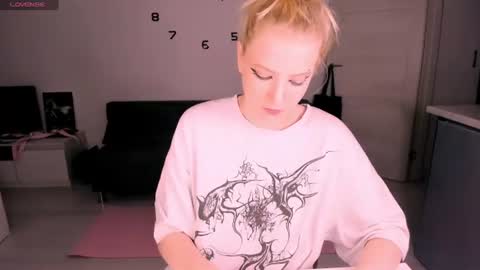 JESSY online show from July 2026 08:27:01 PM