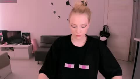 JESSY online show from August 2026 04:28:01 PM