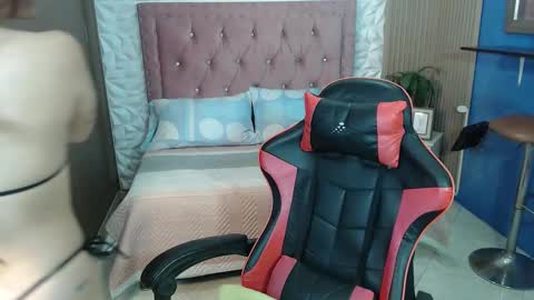 JUSTKARLITA online show from March 2026 03:43:02 AM