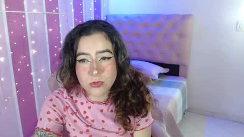 JUSTKARLITA online show from March 2026 01:33:02 AM