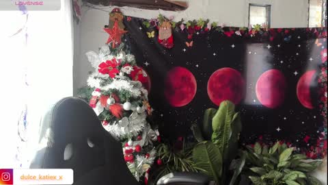 Sofia online show from December 2024 03:20:02 PM