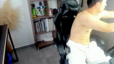 Snapshot of just_thatguy_ chatting on October 2025 12:50:02 PM know me online show from October 2025 12:50:02 PM