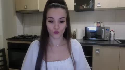 JustAnne online show from July 2026 11:51:01 PM