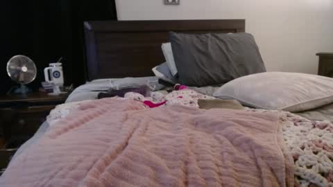 Scarlett online show from September 2025 06:52:02 AM