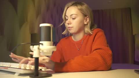 Alexa online show from February 2025 03:30:01 PM