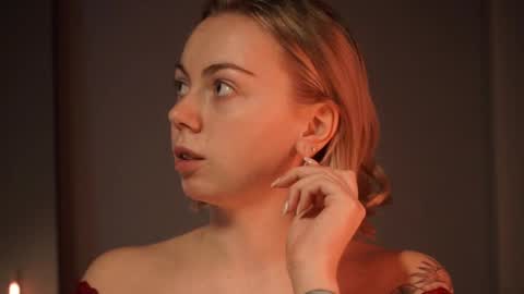 Alexa online show from February 2025 10:04:02 PM