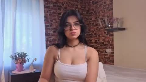 Holly online show from August 2026 02:04:02 AM