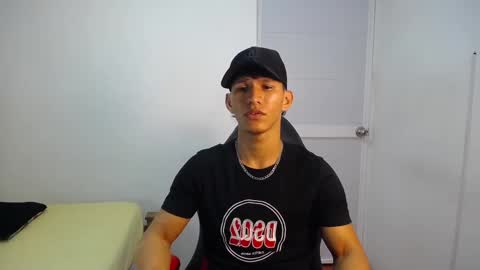 Snapshot of justin_andrew2 chatting on November 2025 02:55:02 AM JUSTIN ANDREW online show from November 2025 02:55:02 AM