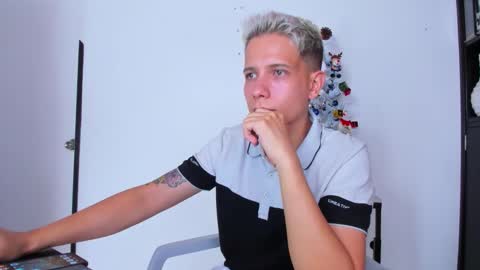 justin_biker online show from November 2025 04:32:02 PM