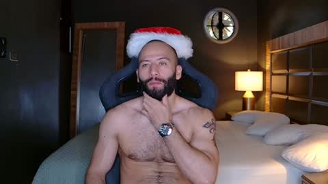 Snapshot of justin_hton chatting on December 2024 07:22:01 PM Justin online show from December 2024 07:22:01 PM