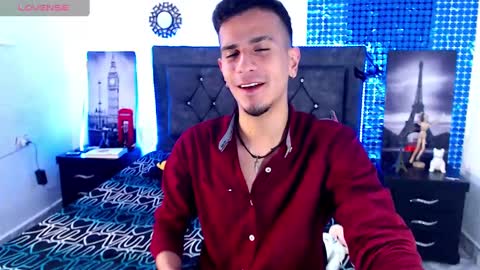 Snapshot of justin_melendez chatting on December 2024 01:01:02 AM JUSTIN online show from December 2024 01:01:02 AM