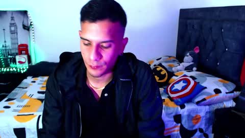 Snapshot of justin_melendez chatting on October 2025 03:17:01 AM JUSTIN online show from October 2025 03:17:01 AM