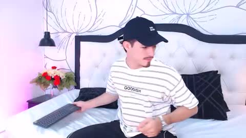 Justin online show from February 2026 08:17:02 PM