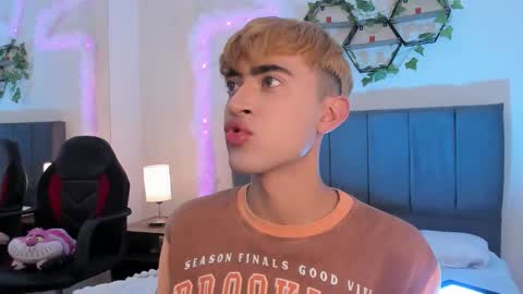 Justin online show from September 2025 11:45:01 AM